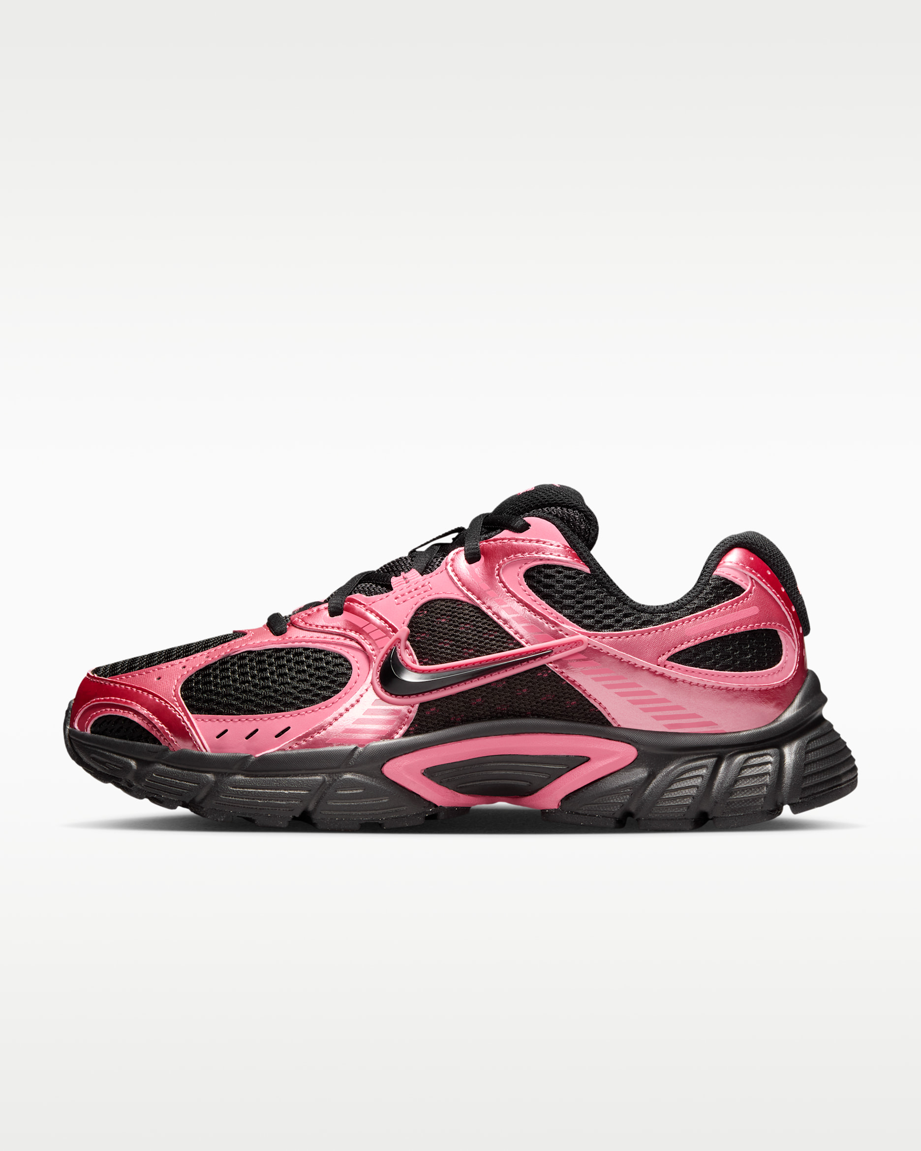 NIKE ナイキ W V5 RNR ウィメンズV5 RNR スニーカー Nike V5 RNR Women's Shoes with Reflective Design Accents. Nike ID